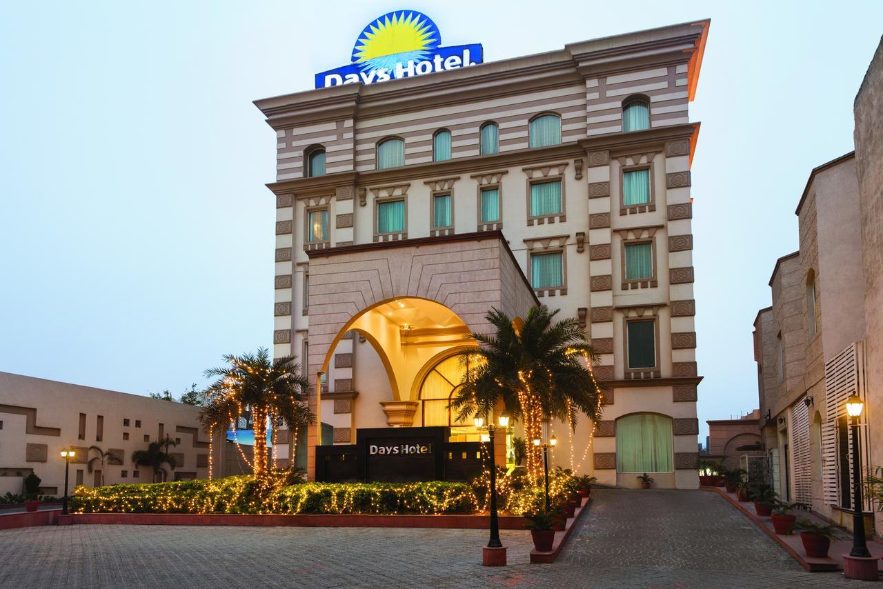 Days Hotel By Wyndham Panipat Ngoại thất bức ảnh