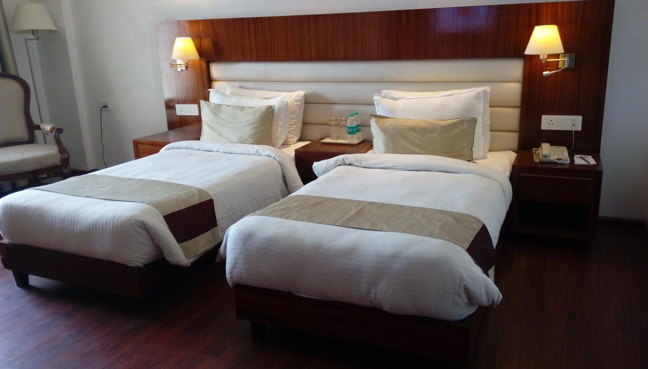 Days Hotel By Wyndham Panipat Ngoại thất bức ảnh