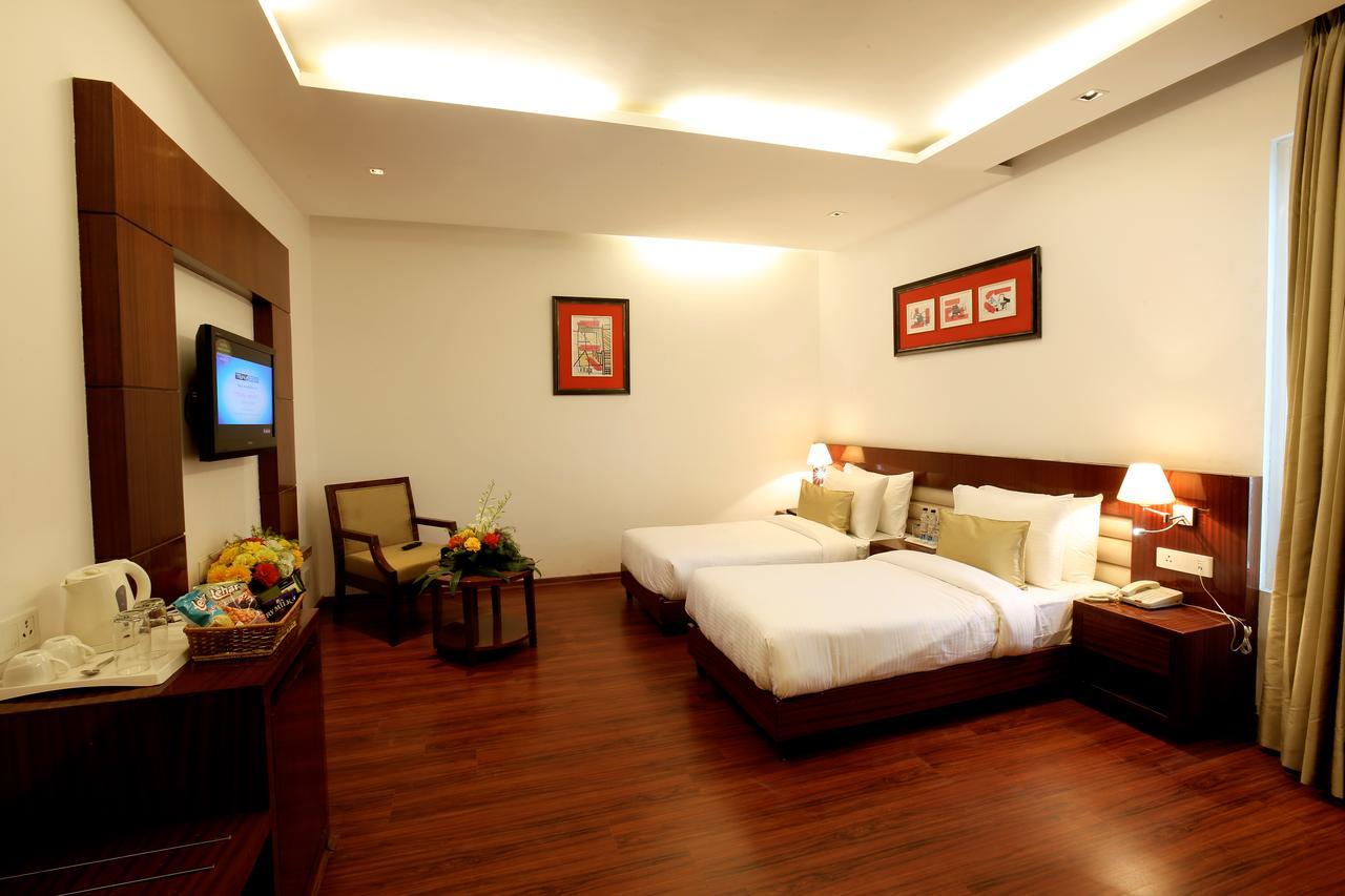 Days Hotel By Wyndham Panipat Ngoại thất bức ảnh