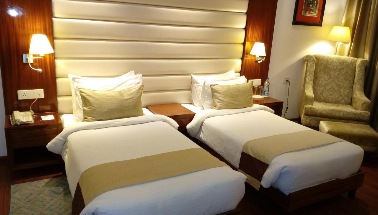 Days Hotel By Wyndham Panipat Ngoại thất bức ảnh
