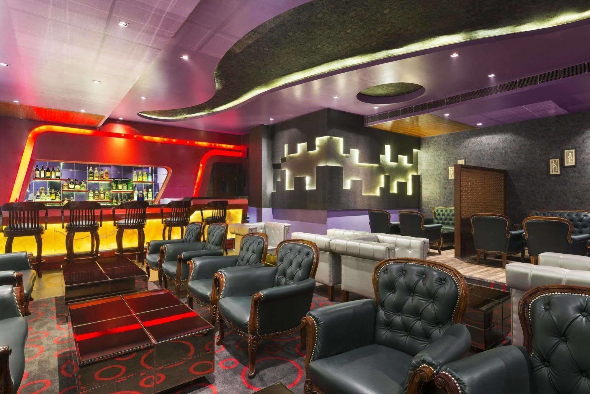 Days Hotel By Wyndham Panipat Ngoại thất bức ảnh